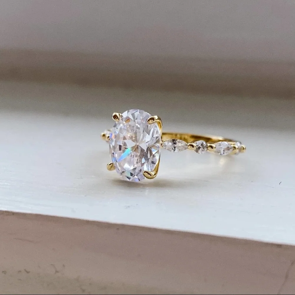 925 Sterling Silver 2 Ct Oval Halo CZ Diamond Ring - Picture 2 of 7